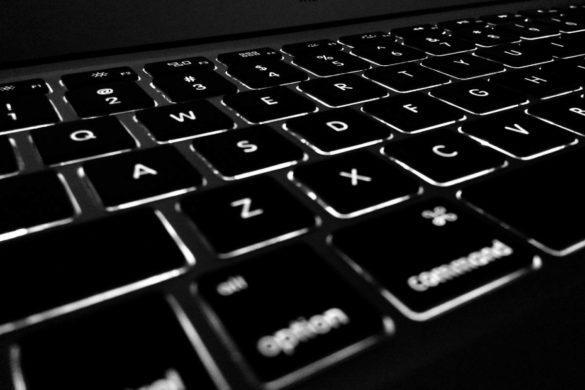 Ways to Clean the Keyboard of Your Computer or Your Laptop