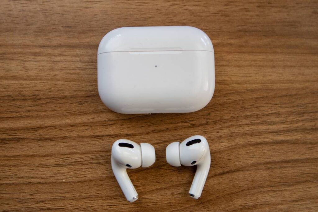 Airpods, Analysis: A lot of Advanced Technology put above Sound