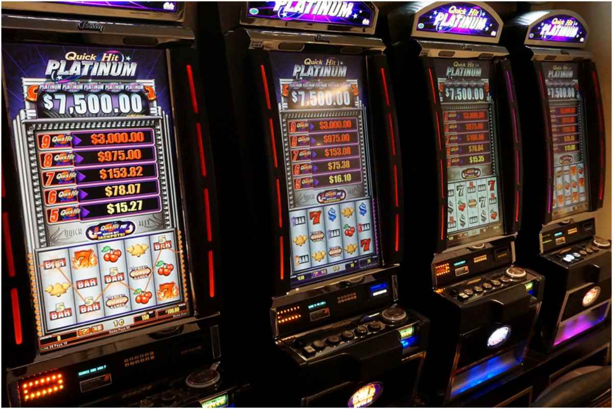 Why Online Slots Are Popular These Days?