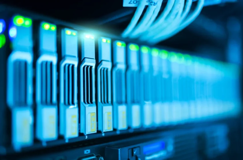  Vector Databases: The Quiet Infrastructure Behind the AI Boom
